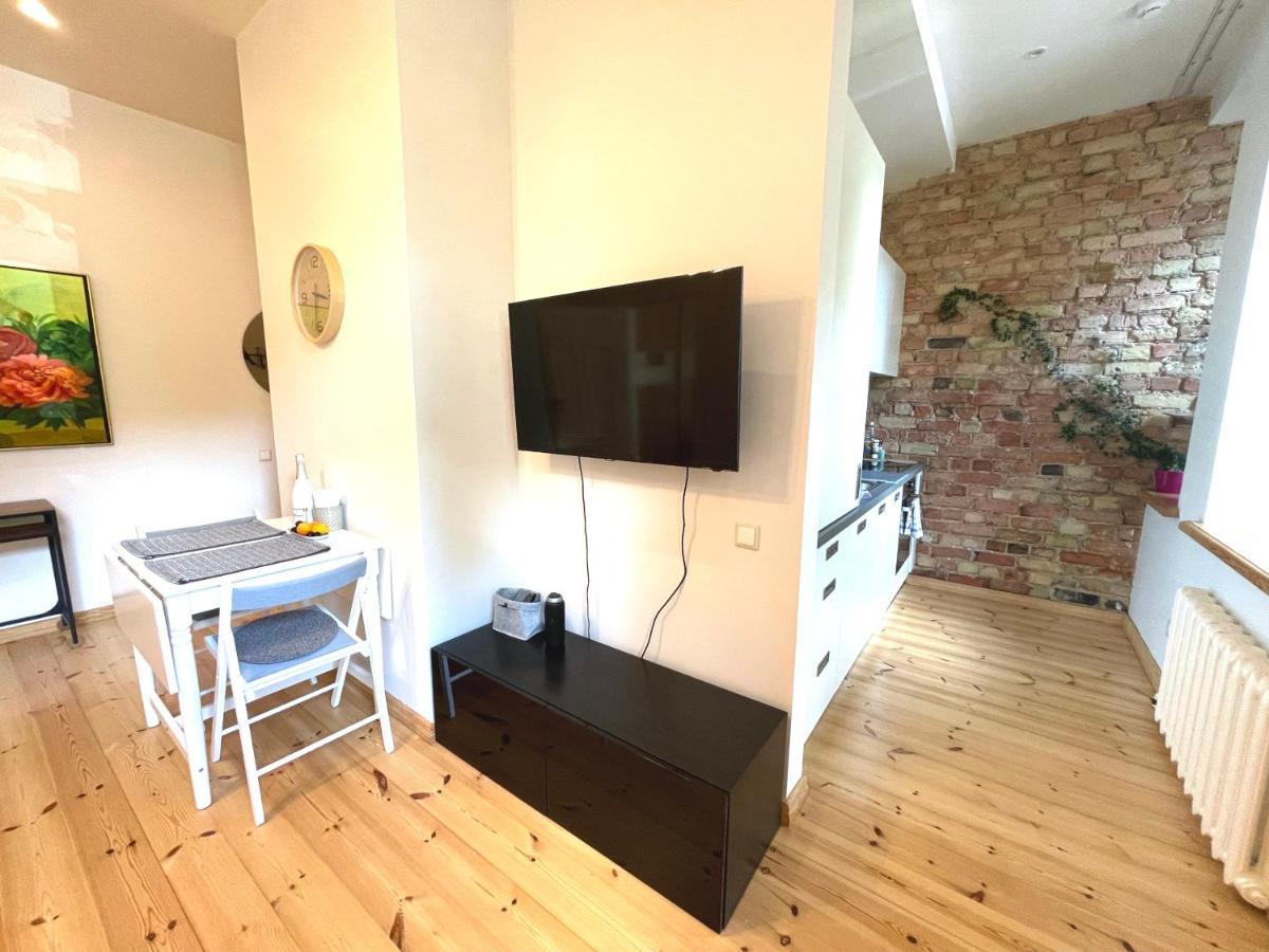 Cozy Home Matisa Apartment, Free Parking, Self Check-In Riga Exterior foto